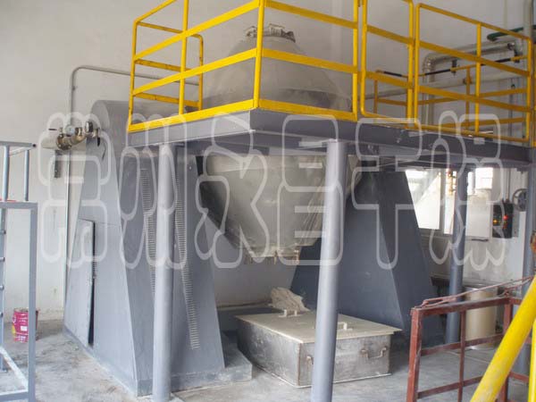 SZG系列双锥回转真空干燥机(低温动态真空干燥机)